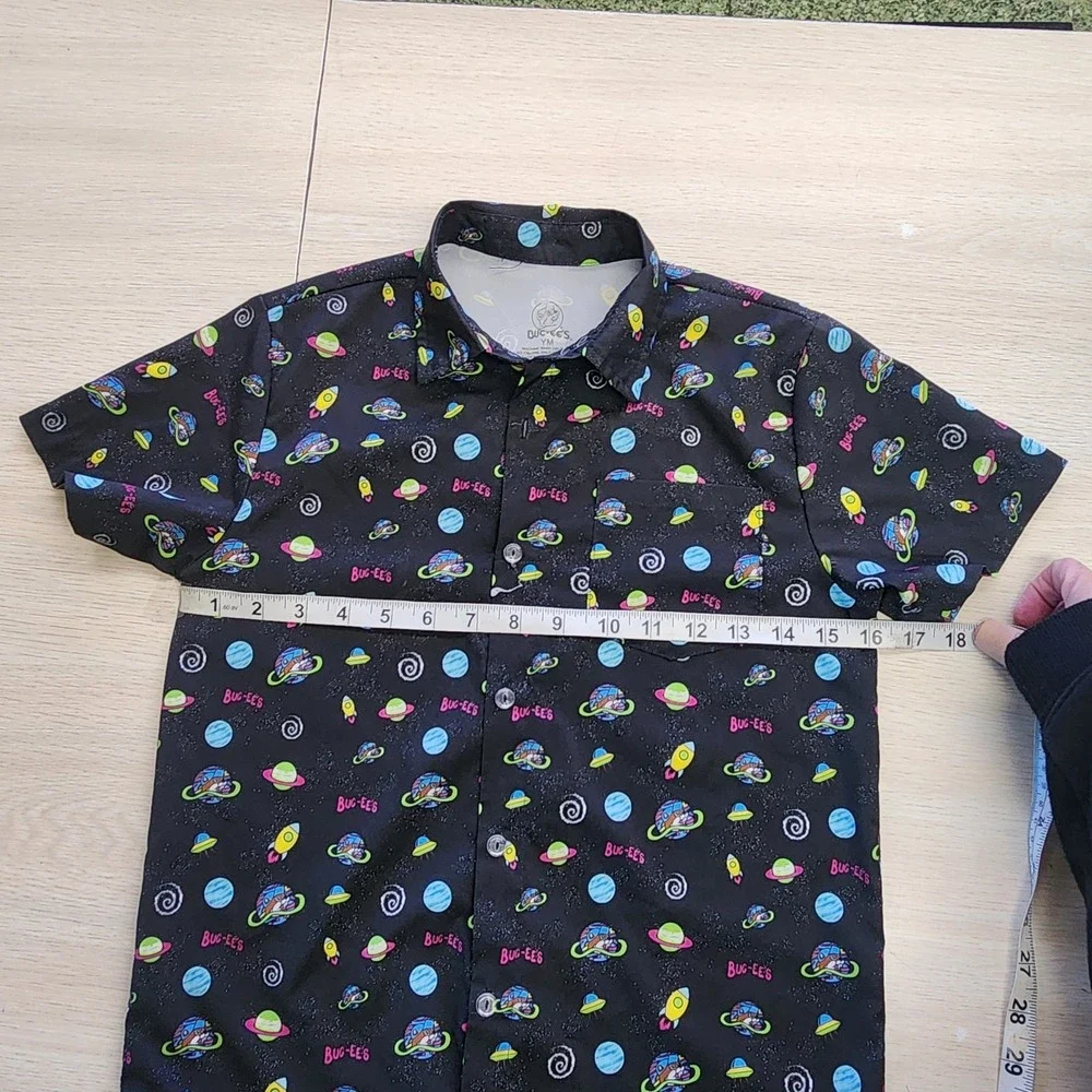 Bucees Youth Kids Button Down Shirt All‎ Over Print Medium Boys Hawaiian Space
